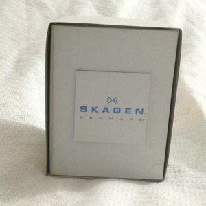 Skagen Watch Box & Display Pillow - Only Box / Pillow